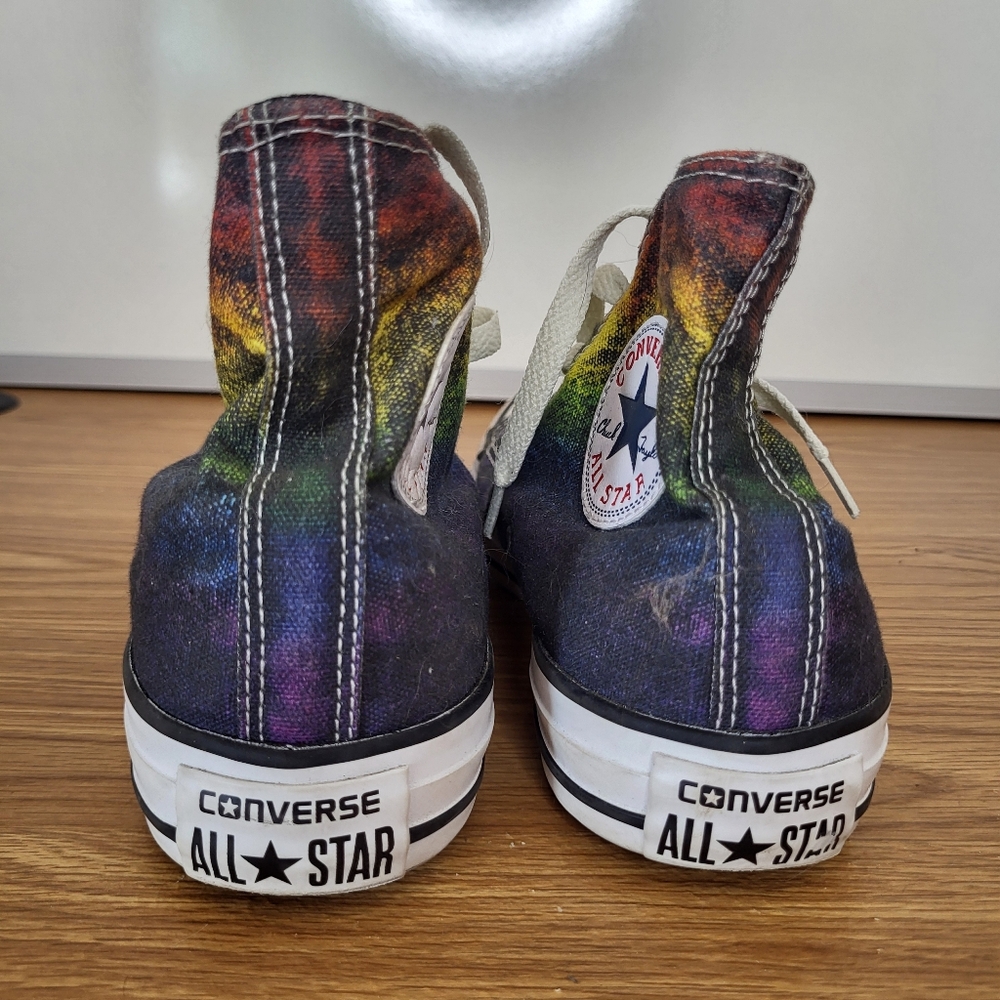 Converse Chuck Taylor All Star High-top Sneakers Rainbow Tie-Dye Pride Sz 7 - Picture 2 of 7